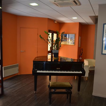 Hotel Ibis Marseille Centre Prefecture Esterno foto